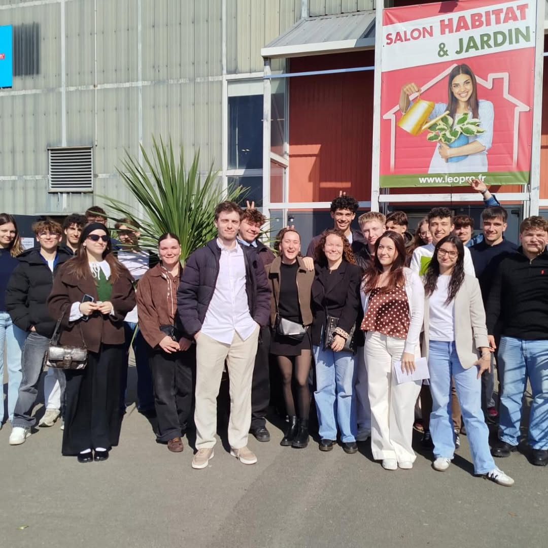 LES ETUDIANTS DE BTS NDRC 1 AU SALON HABITAT ET JARDIN Il y a quelques jours les etudiants d